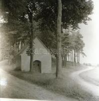 cca 1940 Privát negatívok ismeretlen szerzőtől, 99 db vintage negatív, 6x6 cm