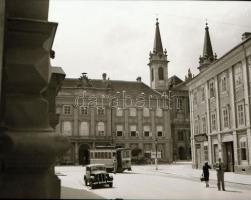 Villamosok különféle helyszíneken, különféle korokból, 5 db vintage negatív és/vagy diapozitív, 6x4,...