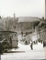 Villamosok különféle helyszíneken, különféle korokból, 5 db vintage negatív és/vagy diapozitív, 6x4,...