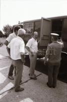 cca 1970 Teherautók tétele, 8 db vintage negatív + 3 db vintage fotó, a negatívok és papírképek közö...