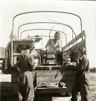 cca 1970 Teherautók tétele, 8 db vintage negatív + 3 db vintage fotó, a negatívok és papírképek közö...