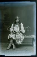 cca 1930-as években készült felvételek az egri Foto-GRÁF műterem hagyatékából, 13 db vintage üveglem...