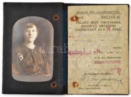 cca 1900-1930 7 db nagyrészt utazási igazolvány, nagyrészt bőr tokkal