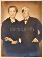 1934 Házaspár műtermi fotója, 22x16,5 cm