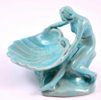 Zsolnay kagylót tartó női akt, alapmázas, jelzés nélkül, apró kopás nyomokkal, m:12 cm