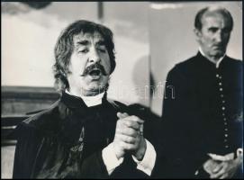 cca 1980 Melis György (1923-2009) operaénekes, Szabó Péter MAFILM Fotó, pecséttel jelzett, 16×22 cm