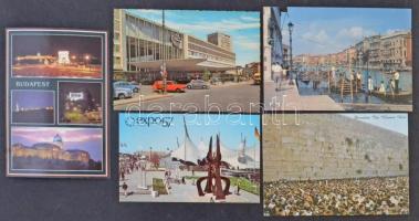 Több mint 850 vegyes modern képeslap: magyar és külföldi városképek és motívumok. Szép színes vegyes...