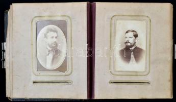 cca 1870 Régi bőrkötéses fotóalbum, 50 db keményhátú fotóval, erdélyi műtermekből, 10×6 cm