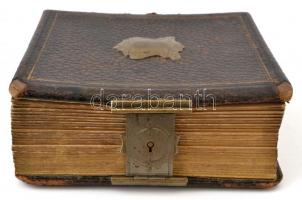 cca 1870 Régi bőrkötéses fotóalbum, 50 db keményhátú fotóval, erdélyi műtermekből, 10×6 cm