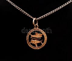 Ezüst(Ag) nyaklánc, halak medállal, jelzett, h: 48 cm, nettó: 3,3 g