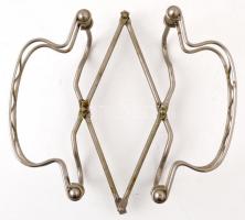 Összecsukható edényalátét, fém, 31×16 cm