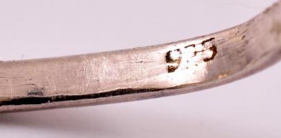 Ezüst(Ag) gyűrű nőalakkal, jelzett, méret: 54, nettó: 2,5 g