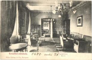 50 db főleg régi magyar és történelmi magyar városképes lap; vegyes minőség / 50 mainly pre-1945 Hun...