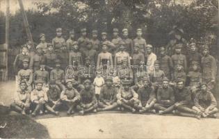 1916 A szabadkai 6. honvéd gyalogezred önkéntesei csoportképe Rákoscsabán / WWI Austro-Hungarian K.u.K. infantry regiment&#039;s volunteer soldiers in Budapest. Opál fényirda photo (EK)