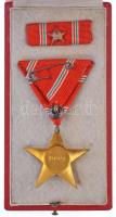 1949. "A Magyar Népköztársasági Érdemérem arany fokozata" zománcozott aranyozott bronz kit...