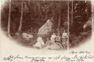 1904 Budapest, kirándulók a budai hegyekben. photo (EK)