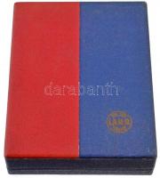 1968. "100 éves a Láng Gépgyár" Br plakett műanyag alapon, eredeti dísztokban (plakett: 60...