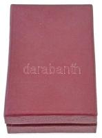 Bulgária 1982. "Georgi Dimitrov születésének 100. évfordulója" aranyozott fém kitüntetés m...