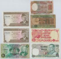 Vegyes 7db-os bankjegy tétel, benne indonéz, skót, pakisztáni, thai és indiai darabok T:II-III Mixed 7pcs of paper money lot, with Indonesian, Scottish, Pakistani, Thai and Indian notes C:XF-F