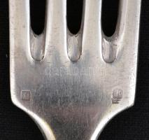 Ezüstözött alpakka kanál és villa készlet ( 24 db), eredeti dobozában, jelzett,  h: 21 cm (24×)