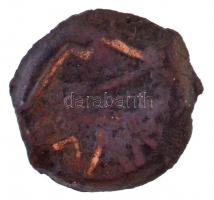 Boszporosz Kr. e. ~IV-III. század Bronzpénz (1,75g) T:3
Bosporos ~4th-3rd century BC Bronze coin (1...