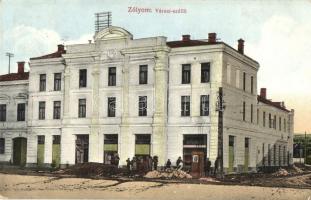 1915 Zólyom, Zvolen; Városi szálloda, útépítés. Kiadja az Uránia papírkereskedés / hotel, road construction (EK)