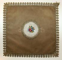 Cca. századeleje kisméretű gobelin asztalterítő, jó állapotban