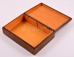 Rákosi Művek Csepel fa doboz, kopásnyomokkal, 19,5×14×6 cm