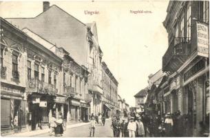 1912 Ungvár, Uzshorod, Uzhorod; Nagyhíd utca, Goldstein Miksa, Güntzler Henrik üzlete, drogéria, gyógyszertár, utcai benzintöltő állomás. Kiadja Földesi Gyula / street view, shops, pharmacy, gas filling station (EK)