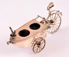 Ezüst (Ag.) régi fagylaltos kocsi, h:8,5 cm, m:5 cm, jelzett, nettó: 56 g