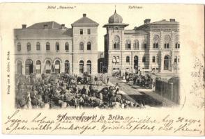1903 Brcko, Brcka; Pflaumenmarkt, Rathaus / town hall, market vendors, plum market, shops. M. Zeitler (EK)