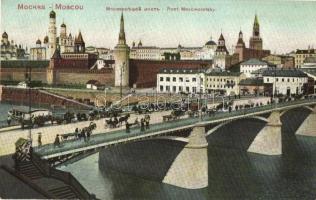 Moscow, Moskau, Moscou; Pont Moscworetzky / Bolshoy Moskvoretsky bridge, Kremlin, horse-drawn carriages. Knackstedt & Näther 3.