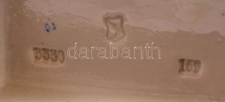 Teázó cicák, angol porcelán, kézzel festett, jelzett, kopásokkal, 9×9,5 cm