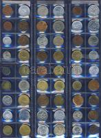 Jó hagyatéktétel egész világ, régi és új, néhány ezüsttel 287 db kevés duplával, albumlapokon