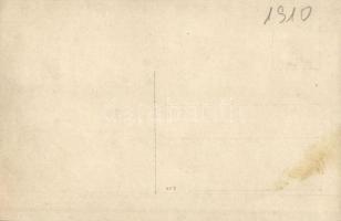 1910 Group photo. Six ladies with tennis rackets