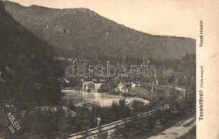 Tusnádfürdő, Baile Tusnad; Vasút részlet vasutassal. Adler fényirda 1910. 2676. / railway with railwayman (EK)