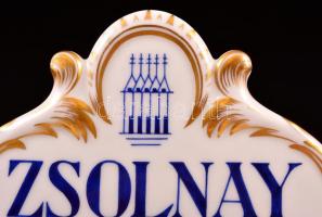 Zsolnay porcelán tábla, matricás, kopásnyomokkal, 12×14 cm