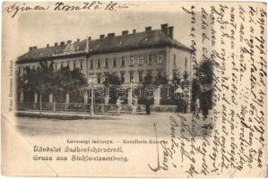 1902 Székesfehérvár, Lovassági laktanya. Kiadja Weisz Hermann (EB)
