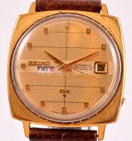 Seiko automata dátumkijelzős férfi karóra, bőr szíjjal, működik, üvegén karcolásnyomokkal, d: 3 cm