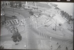 cca 1950 Budapesti villamosok, 4 db fekete-fehér diapozitív, 24x30 mm és 24x36 mm között