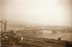 cca 1936 Budapest, Horthy Miklós híd építése idején, 2 db szabadon felhasználható vintage negatív, 6x9 cm