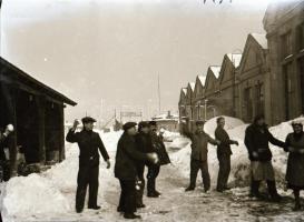 cca 1930 és 1950 között készült felvételek, különféle helyszíneken, változatos témákról, 13 db vinta...