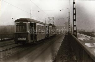 Budapesti villamosok, különféle helyszíneken és különféle időpontokban készült felvételek, 9 db vint...