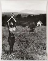 cca 1988 Menesdorfer Lajos (1941-2005) budapesti fotóművész hagyatékából, 2 db pecséttel jelzett, vi...