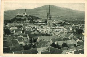 Nyitra, Nitra; látkép a Zobor heggyel és a püspöki várral. Kiadja B. Fidler / general view with Zobor mountain and the bishops castle (EK)