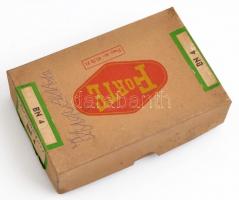 1931 Gárdony, Velence - a vasút menti telefon és távíró vezetékek viharkárának helyszínelése, javítá...