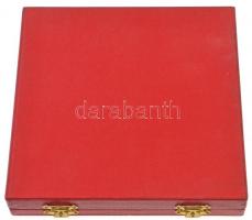 1985. "1945-1985 / MN (Magyar Néphadsereg) Központi Katonai Kórház" plakett, zománcozott c...