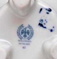 Hollóházi Erika mintás talpas kis váza, matricás, jelzett, kopás nyomokkal, m:9,5 cm