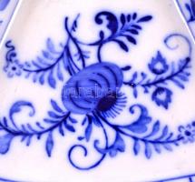 Villeroy&Boch hagyma mintás csontos tányér, 6 db, máz alatti kézzel festett, máz hibákkal, jelze...