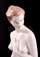 Hollóházi térdelő akt, kézzel festett, jelzett, hibátlan, m: 31 cm